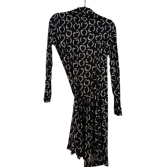 Quince 100% Silk Wrap Dress - Picture 3 of 3